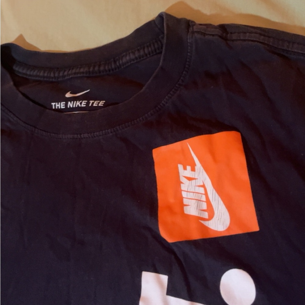 Nike T-Shirt Size (M)edium